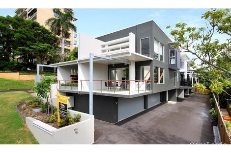 Property photo of 2/7 Bellevue Terrace St Lucia QLD 4067