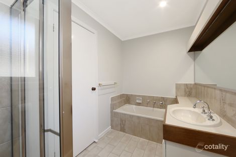 Property photo of 25 Murray Crescent Rowville VIC 3178