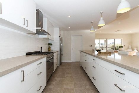 Property photo of 7 Alabaster Terrace Hillarys WA 6025