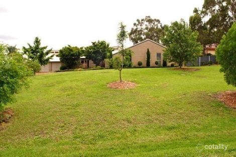 Property photo of 3 Rofe Place Grasmere NSW 2570