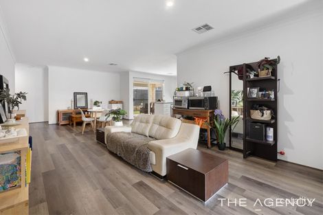 Property photo of 23 Seacliff Approach Madora Bay WA 6210