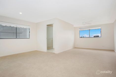15/4 Bradford St, Labrador, QLD 4215