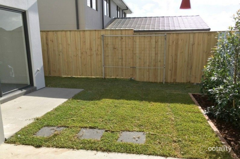 Property photo of 35 Kermond Walk Moorebank NSW 2170
