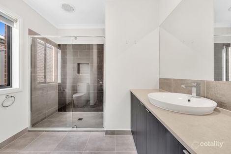 Property photo of 24 Latteridge Way Mickleham VIC 3064