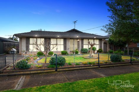 Property photo of 5 Eyre Street Melton South VIC 3338