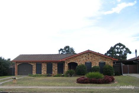 4 Moore St, St Clair, NSW 2759