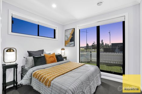 Property photo of 2 Primrose Avenue Rockbank VIC 3335