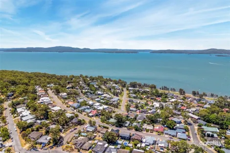 15 Whitbread Dr, Lemon Tree Passage, NSW 2319