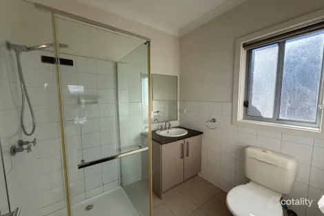 Property photo of 2/75 Ivanhoe Avenue St Albans VIC 3021