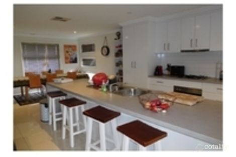 2 Messenger Ave, Boorooma, NSW 2650