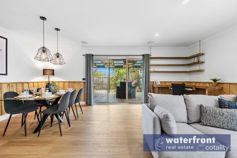 Property photo of 2/19 Vanderbilt Avenue Truganina VIC 3029