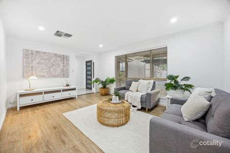 Property photo of 12 Crossing Road Aberfoyle Park SA 5159