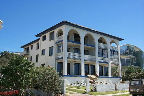 Property photo of 2/9 Tingira Crescent Sunrise Beach QLD 4567
