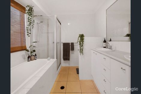 Property photo of 1 Ripple Court Coomera QLD 4209