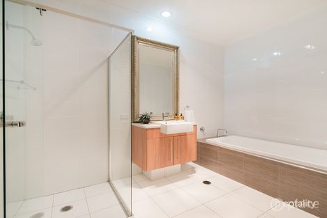 Property photo of 74 Botticelli Street Fig Tree Pocket QLD 4069
