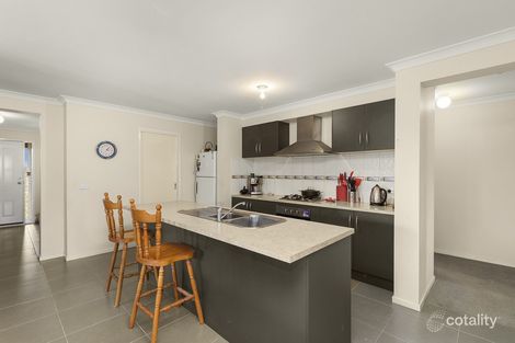 Property photo of 5 Larissa Close Romsey VIC 3434