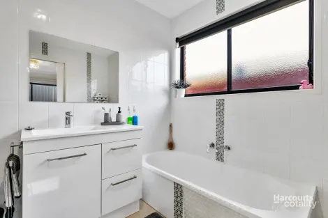 Property photo of 14 Fielder Lane Howrah TAS 7018