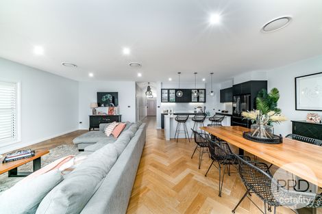 Property photo of 27 Wiveon Street Gobbagombalin NSW 2650