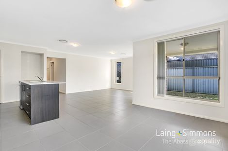 Property photo of 18 Finsbury Circuit Ropes Crossing NSW 2760