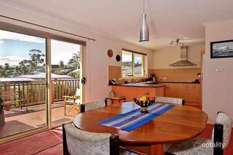Property photo of 2/32 Arncliffe Road Austins Ferry TAS 7011