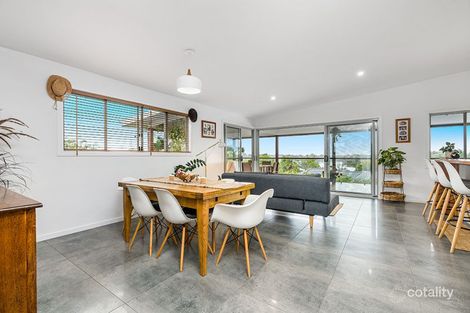 Property photo of 5 Whitton Court Ocean Shores NSW 2483