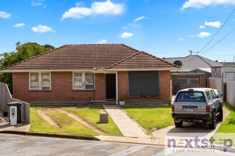 Property photo of 4 Lylow Court Findon SA 5023