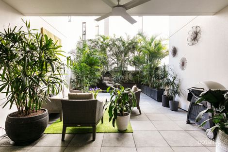 Property photo of 140 Ross Street Forest Lodge NSW 2037