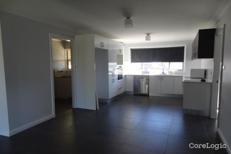 Property photo of 17 Barlow Close Thornton NSW 2322