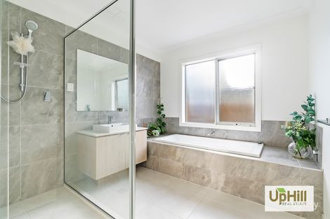 Property photo of 19 Chestnut Avenue Clyde VIC 3978