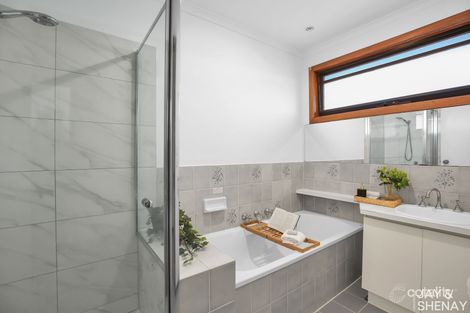 Property photo of 255 James Cook Drive Endeavour Hills VIC 3802