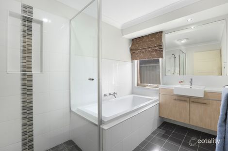 Property photo of 118 Haywards Bay Drive Haywards Bay NSW 2530