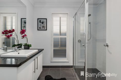 Property photo of 22 Ravida Avenue Harkness VIC 3337
