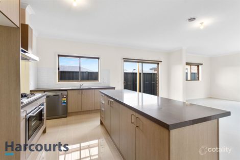 Property photo of 20 Ambervue Drive Cobblebank VIC 3338