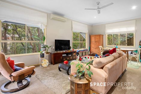 Property photo of 2/47 Newcomen Street Indooroopilly QLD 4068
