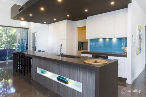 Property photo of 20 The Esplanade Paradise Point QLD 4216