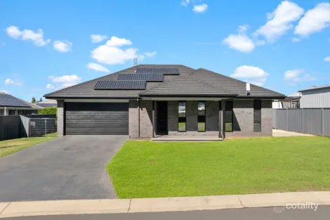 Property photo of 14 Rivertop Crescent Junction Hill NSW 2460