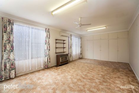 Property photo of 16 Fox Avenue Orange NSW 2800