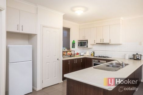 Property photo of 2/26 Fernwood Drive Hoppers Crossing VIC 3029