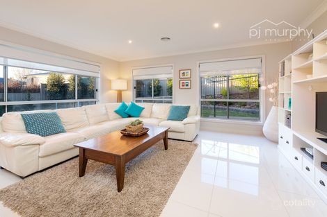 Property photo of 4 Pem Cove Leneva VIC 3691
