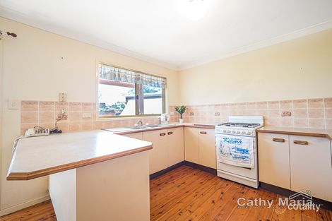 Property photo of 22 Yeramba Road Summerland Point NSW 2259