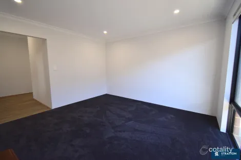 Property photo of 27 Outlook Way Ellenbrook WA 6069