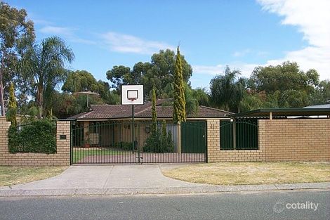 11 Bunderra Cl, Karawara, WA 6152