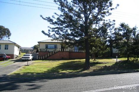 Property photo of 32 Central Road Unanderra NSW 2526
