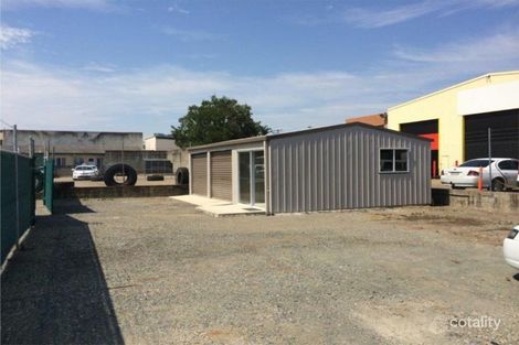 26 Hutcheson St, Albion, QLD 4010