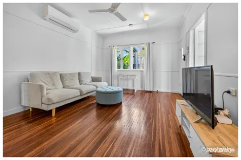 Property photo of 16 Bowen Terrace The Range QLD 4700