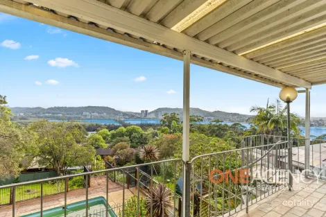 11 Penang St, Point Clare, NSW 2250