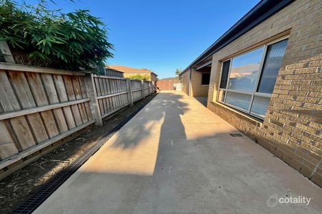 Property photo of 35 Flinders Park Drive Officer VIC 3809