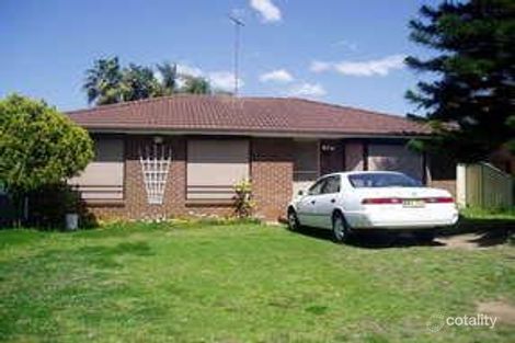 17 Dalkeith Pl, St Helens Park, NSW 2560