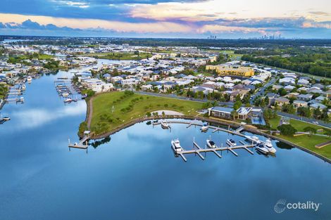 Property photo of 13 Keelson Crescent Hope Island QLD 4212