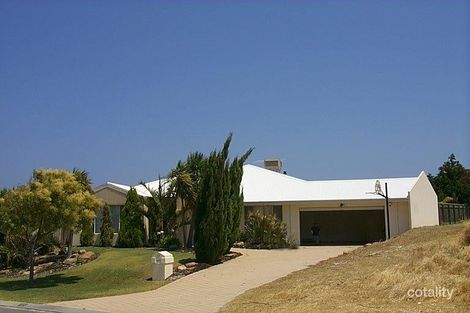 17 Sheffield Pl, Hillarys, WA 6025